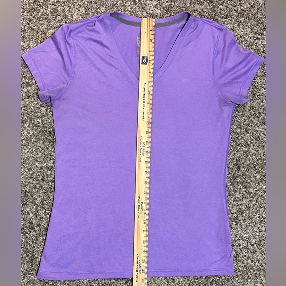 Nike Women’s Purple Dri-Fit Regular Fit V-Neck Short Sleeve Shirt! Size Large. - Picture 7 of 10